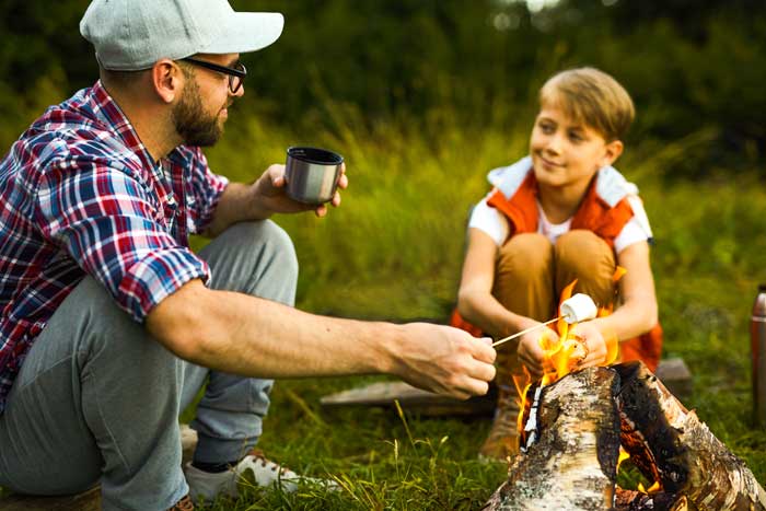 Déverrouiller les aventures familiales : le guide ultime du camping avec une tente de toit pour les enfants