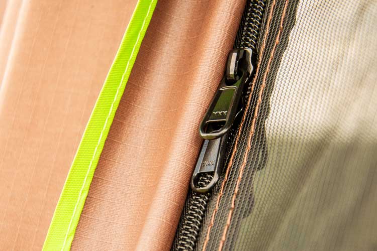 Rooftop tent YKK zippers