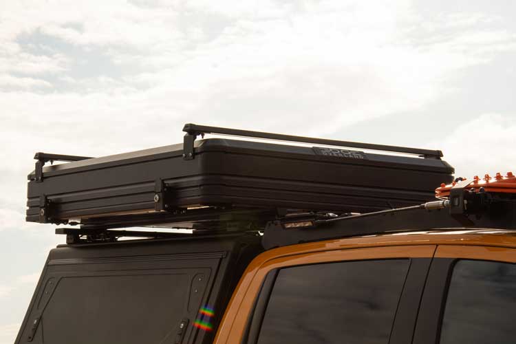 Barre da tetto installate sulla tenda da tetto Horizon Mini