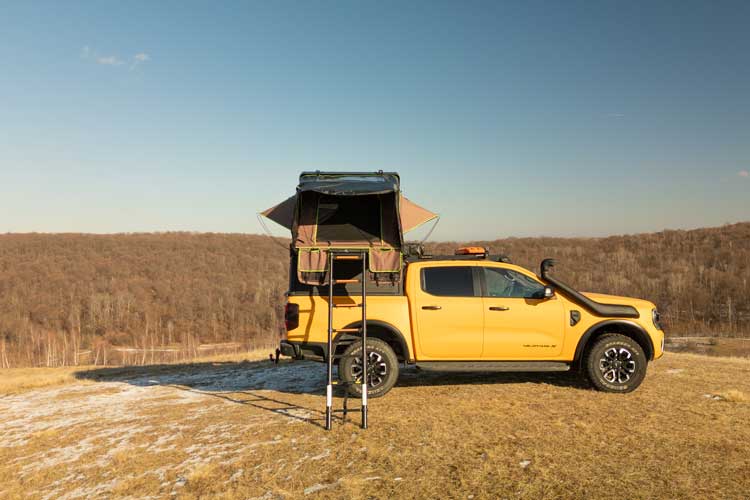 Horizon Mini vue de l’avant, déployée sur une voiture