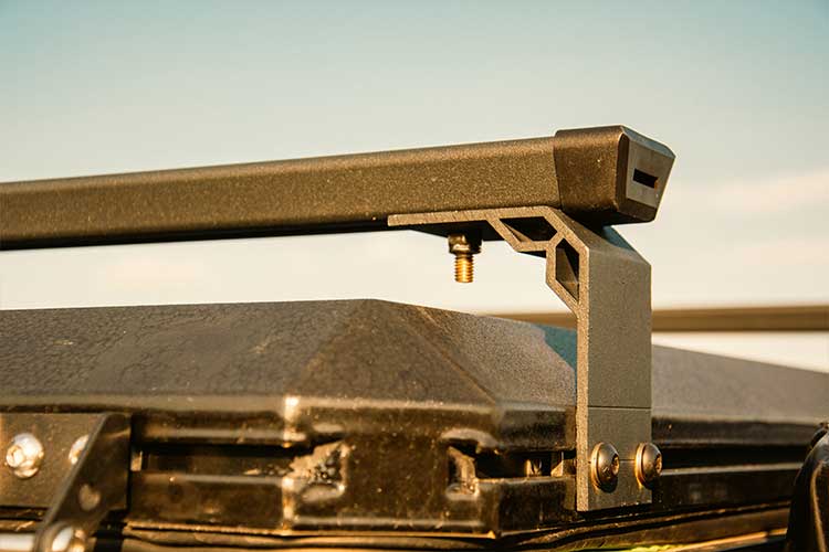 Mounting method of the roof bar