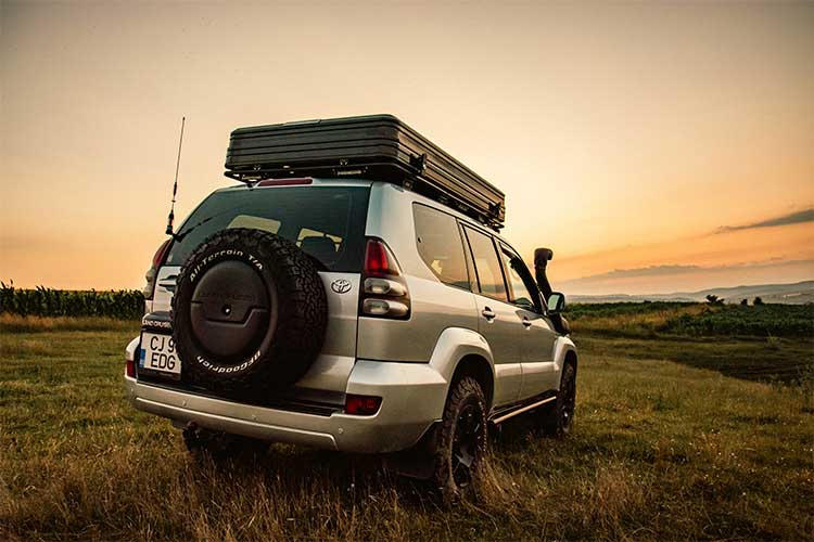 Closed back view of the rooftop tent