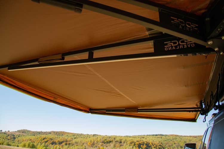 Excelent sun protection below the 270 car awning