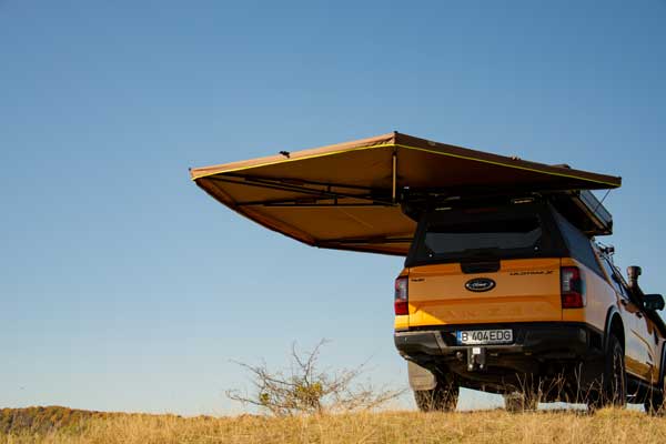 Generous shade and weather protection anywhere