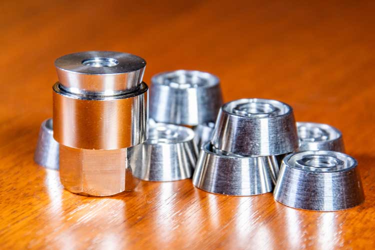 Security nut inserted into the security tool for opening and tightening