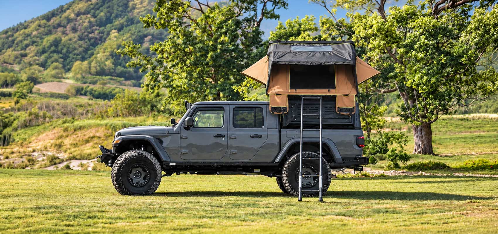 Jeep Gladiator Rooftop Tents